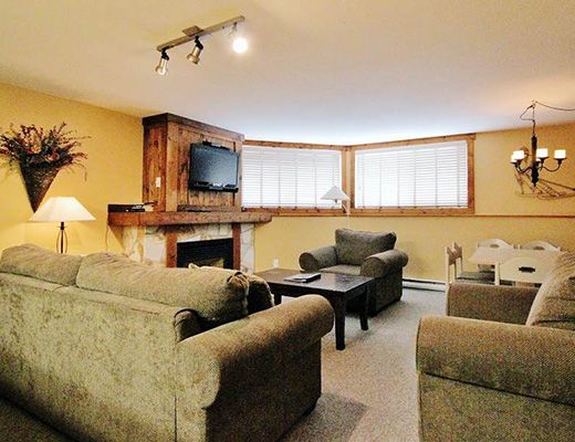 Timberline Lodge T202 - 2 Bdrm (Standard) - Fernie