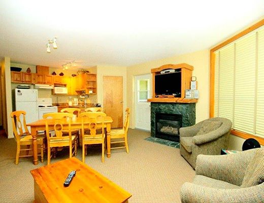 Timberline Lodge T330 - 2 Bdrm (Standard) - Fernie