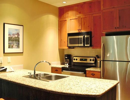 Timberline Lodge T613A - 1 Bdrm (Platinum Juniper) - Fernie