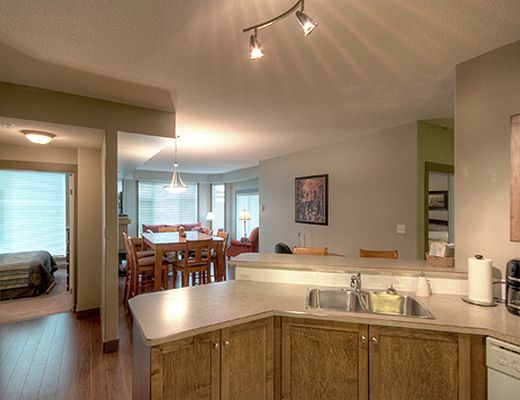 Sunset Waterfront Resort - #702 - 2 Bdrm - Kelowna (KRA)