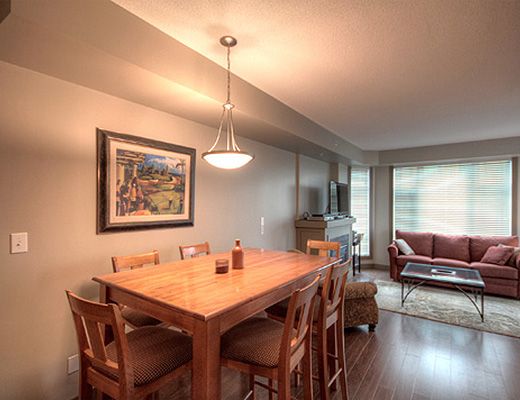 Sunset Waterfront Resort - #702 - 2 Bdrm - Kelowna (KRA)