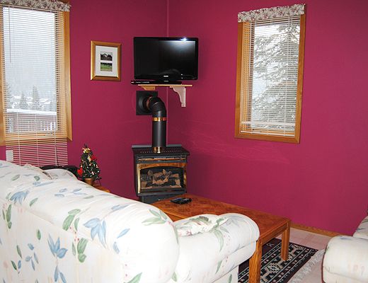 Auski Chalet Suite - 2 Bdrm - Sun Peaks (TM)