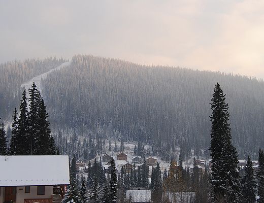 Auski Chalet Suite - 2 Bdrm - Sun Peaks (TM)