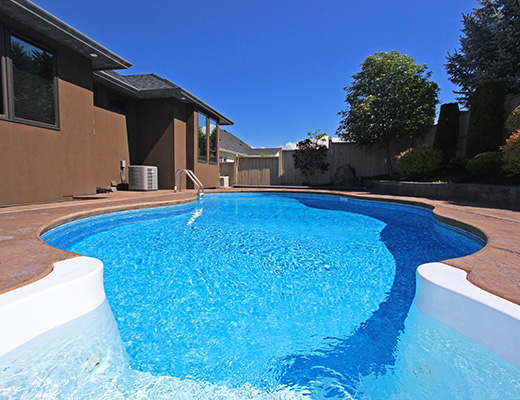 Viewpoint Deluxe - 5 Bdrm w/ Pool HT - Kelowna (CVH)