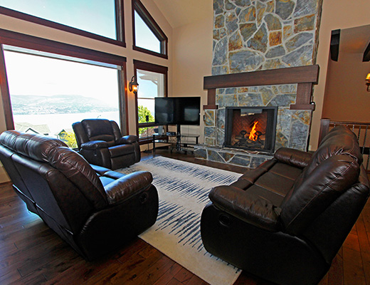 Viewpoint Deluxe - 5 Bdrm w/ Pool HT - Kelowna (CVH)