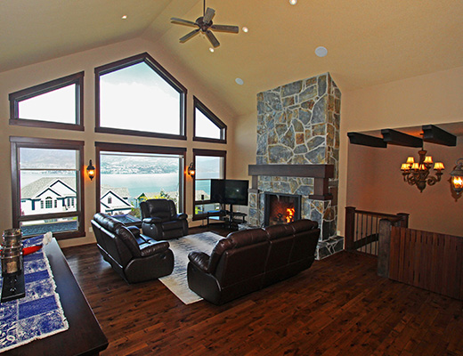 Viewpoint Deluxe - 5 Bdrm w/ Pool HT - Kelowna (CVH)