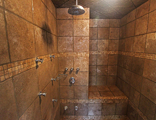 Viewpoint Deluxe - 5 Bdrm w/ Pool HT - Kelowna (CVH)