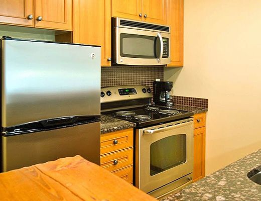 Snow Creek Lodge #305 - 1 Bdrm (Premium) - Fernie