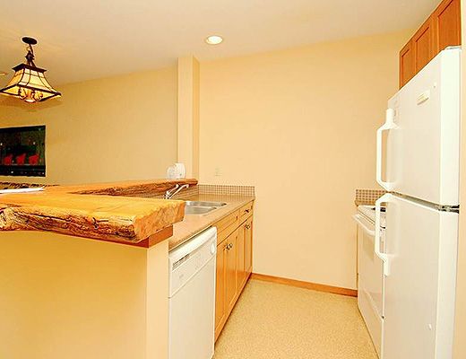 Snow Creek Lodge #307 - 1 Bdrm (Premium) - Fernie