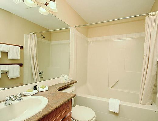 Snow Creek Lodge #307 - 1 Bdrm (Premium) - Fernie