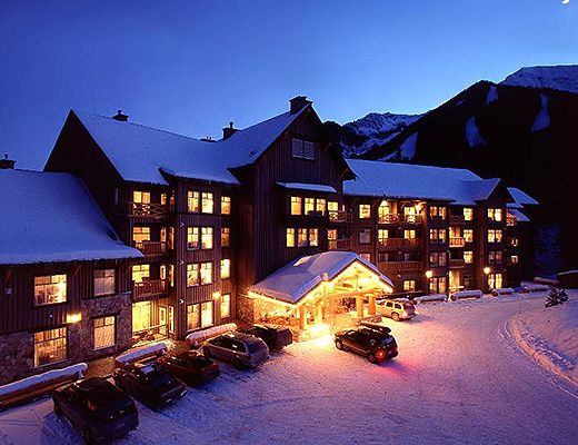 Snow Creek Lodge #201 - 2 Bdrm (Premium) - Fernie