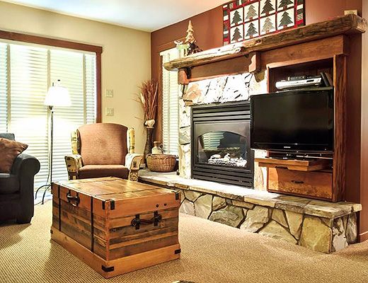 Snow Creek Lodge #201 - 2 Bdrm (Premium) - Fernie