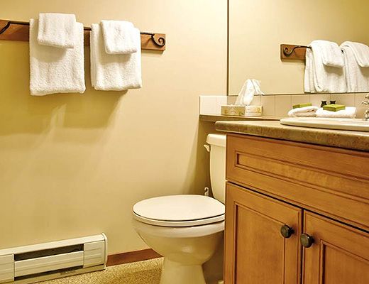 Snow Creek Lodge #201 - 2 Bdrm (Premium) - Fernie