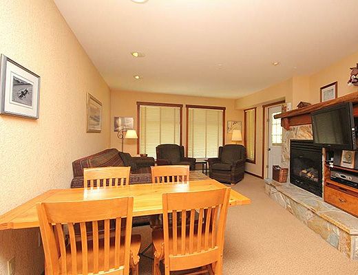Snow Creek Lodge #303 - 2 Bdrm (Standard) - Fernie