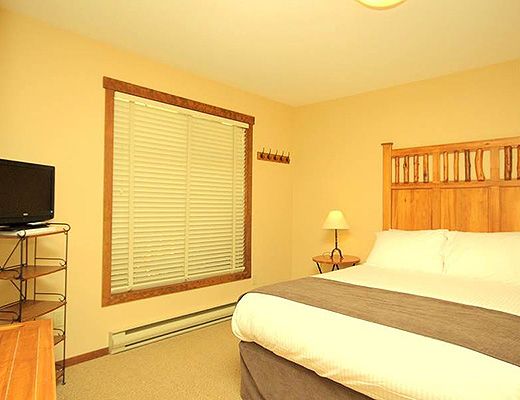 Snow Creek Lodge #318 - 2 Bdrm (Standard) - Fernie