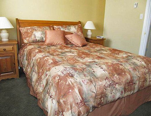 The Views - 3 Bdrm + Loft HT (R) - Silver Star (VC)