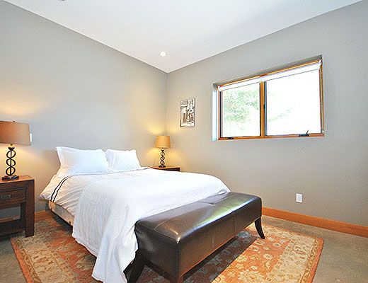 Moosehead Lodge - 4 Bdrm + Den HT - Sun Peaks (TM 15)