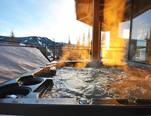 Moosehead Lodge - 4 Bdrm + Den HT - Sun Peaks (TM 15)