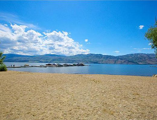 Barona Beach Lakefront Resort #6303 Boat lift - 3 Bdrm - West Kelowna (CVH)