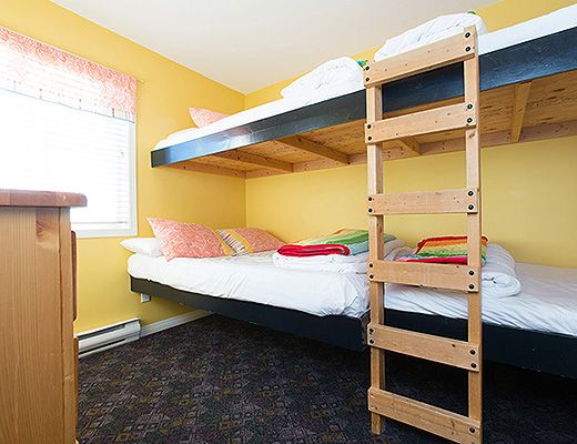 Purple Palace Main - 4 Bdrm + Loft HT (E) - Silver Star (VC)