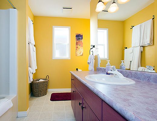 Purple Palace Main - 4 Bdrm + Loft HT (E) - Silver Star (VC)