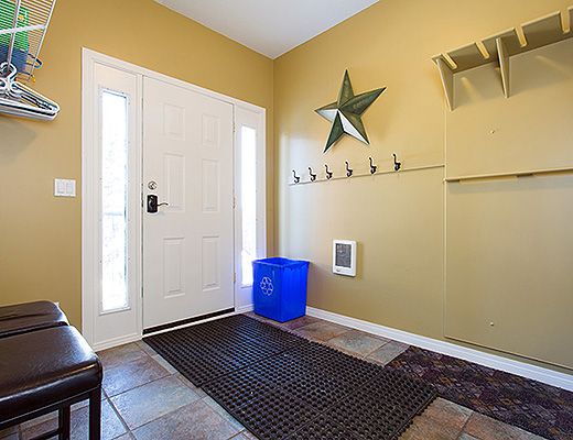 Purple Palace Main - 4 Bdrm + Loft HT (E) - Silver Star (VC)