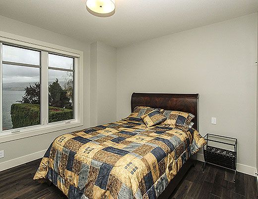 Platinum Shores - 4 Bdrm - West Kelowna