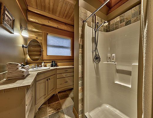 Fairways Lodge - 4 Bdrm HT - Sun Peaks (TM)