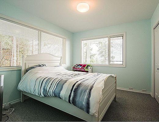 Lake House Getaway - 4 Bdrm - Kelowna (CVH)