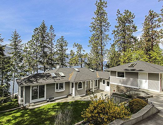 Lake House Getaway - 4 Bdrm - Kelowna (CVH)