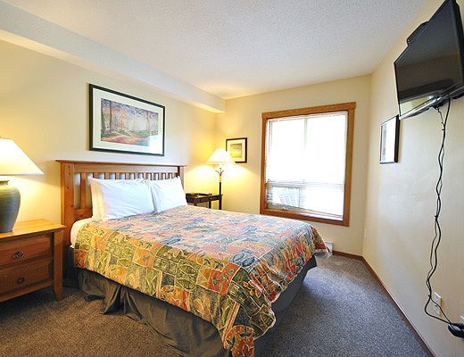 Fireside Lodge #309 - 2 Bdrm - Sun Peaks (TM)