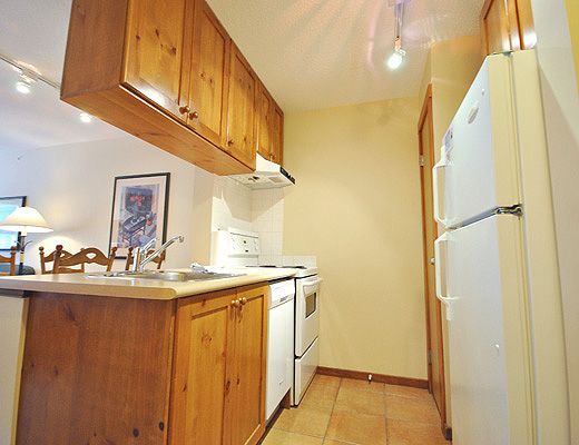 Fireside Lodge #403 - Studio - Sun Peaks (TM)