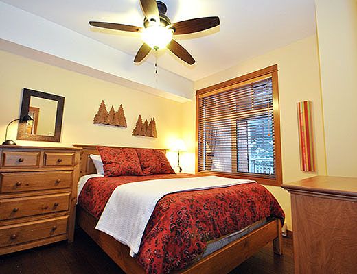 Settlers Crossing #06 - 1 Bdrm HT - Sun Peaks (TM)
