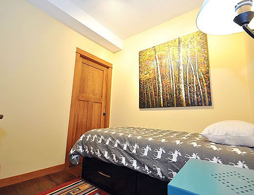 Settlers Crossing #06 - 1 Bdrm HT - Sun Peaks (TM)