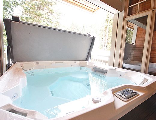 Settlers Crossing #06 - 1 Bdrm HT - Sun Peaks (TM)