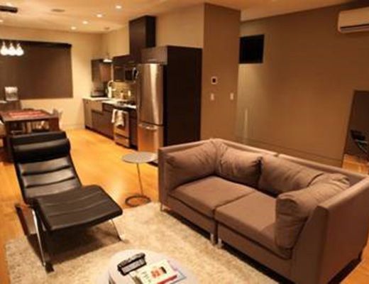 Contemporary Paradise - 4 Bdrm HT + Carriage House - Summerland