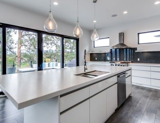 Westhaven - 4 Bdrm w/Pool - Kelowna