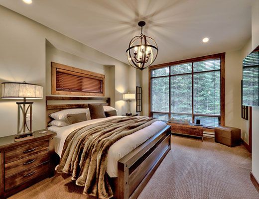 Village Walk #4 (Leopards Landing) - 3 Bdrm + Den HT - Sun Peaks (TM)