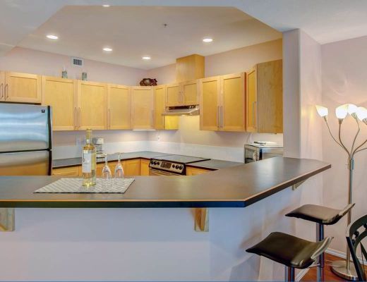 Discovery Bay Resort - #240 - 2 Bdrm - Kelowna (CVH)