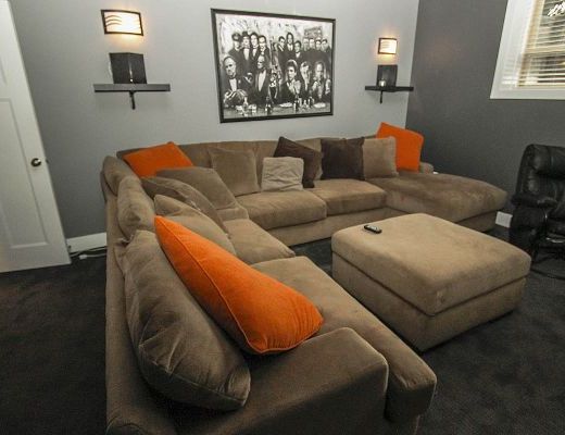 Summer House - 5 Bdrm w/ Heated Pool and Hot tub - West Kelowna (CVH)