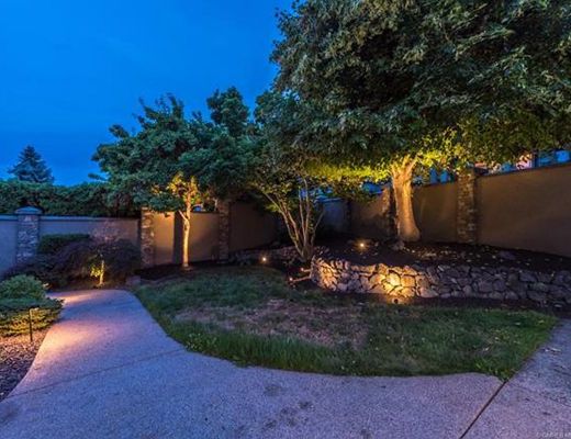 The Legend - 4 Bdrm w/Pool HT - Kelowna (CVH)