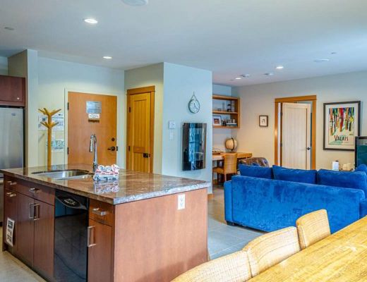 Kookaburra Lodge #303 - 2 Bdrm HT - Sun Peaks