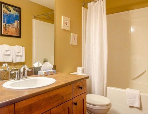 Settlers Crossing #62 - 2 Bdrm HT - Sun Peaks