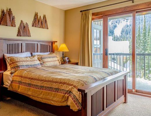 Trapper's Landing #05 - 3 Bdrm + Den HT - Sun Peaks