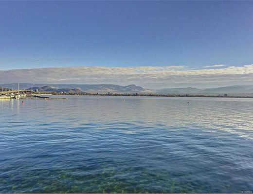 The Lake Escape - 6 Bdrm - West Kelowna (CVH)