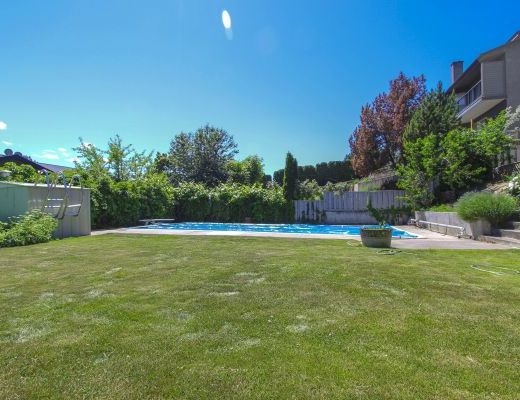 Vista Sol - 4 Bdrm w/ Heated Pool - Kelowna (CVH)