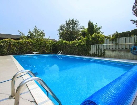 Vista Sol - 4 Bdrm w/ Heated Pool - Kelowna (CVH)