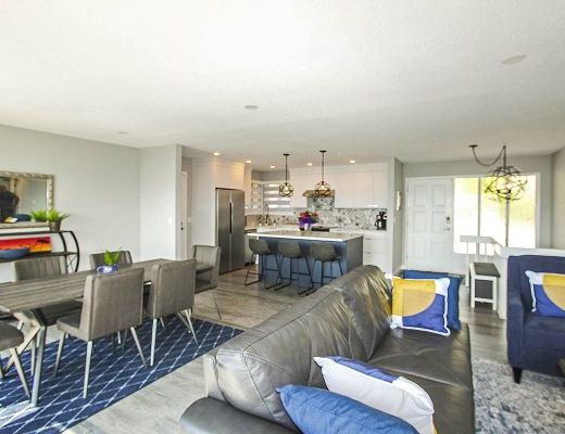 Vista Sol - 4 Bdrm w/ Heated Pool - Kelowna (CVH)
