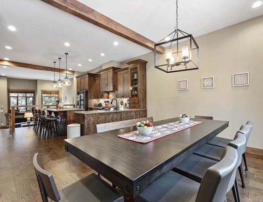 Village Walk #9 - 3 Bdrm + Den HT - Sun Peaks (TM 15)