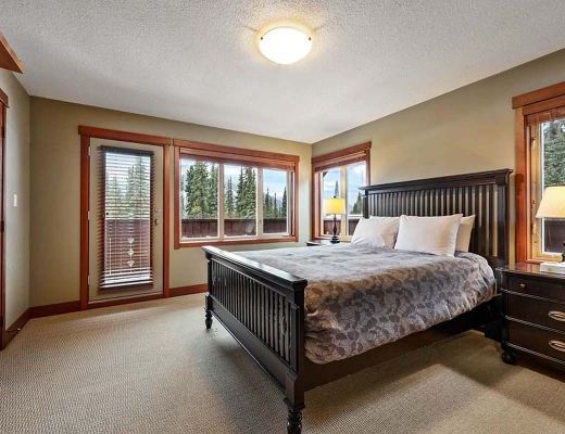 Powder Ridge #1 - 3 Bdrm + Den HT - Sun Peaks (TM)